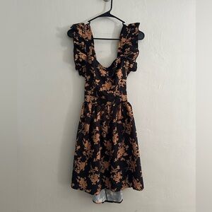 Size M yellow and black dress!